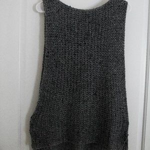ROI Grey Knit Sleeveless Sweater